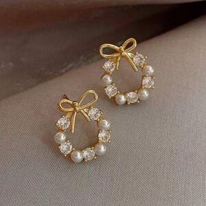 Holiday wreaths rhinestone pearl post earrings gold festive brand new